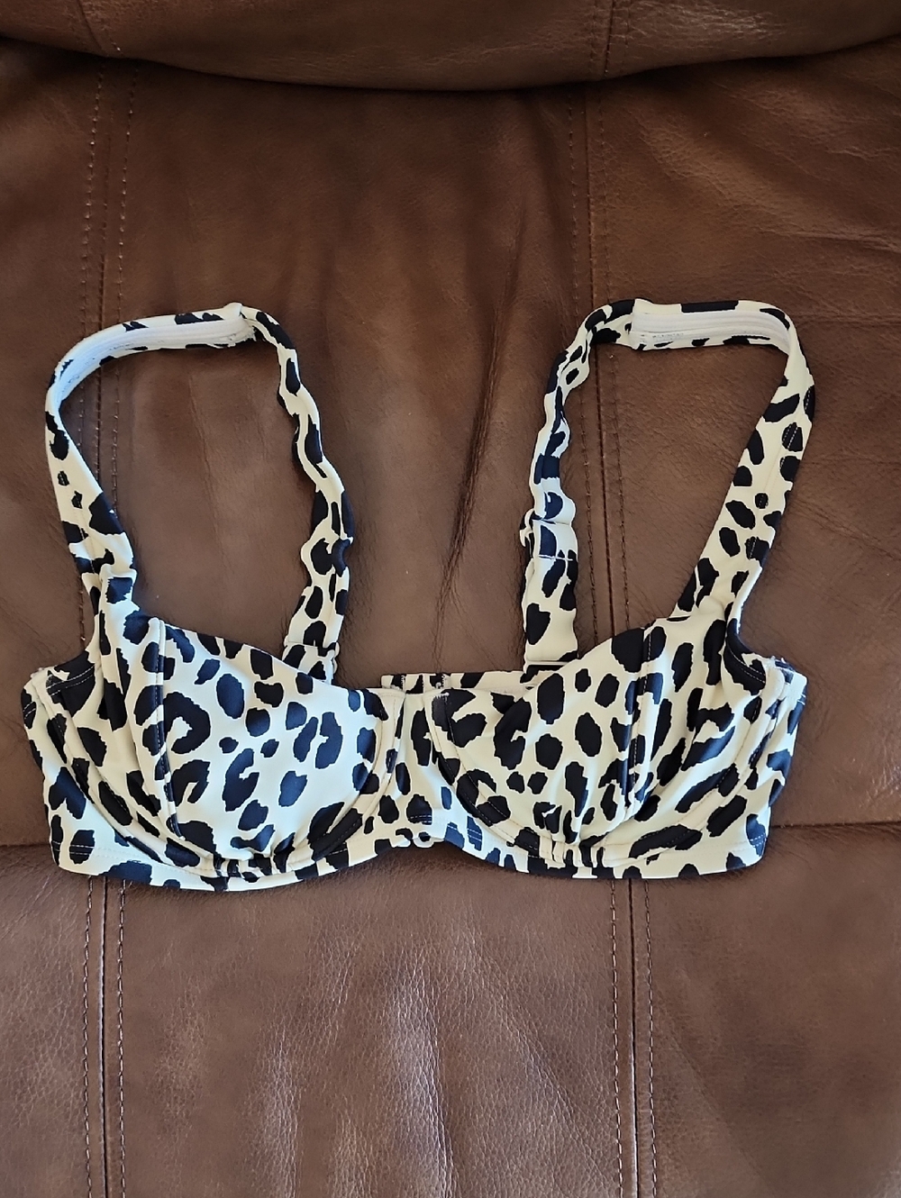 Kona Sol Leopard Underwire Bikini Top